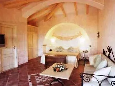 Lh Pozzo Sacro 酒店 奧爾比亞