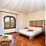 Lh Pozzo Sacro Otel