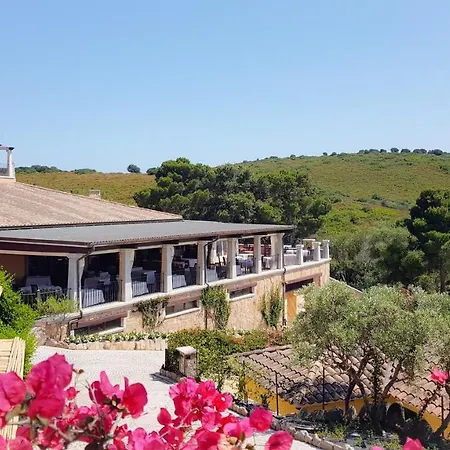 Lh Pozzo Sacro 호텔