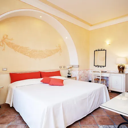 Otel Lh Pozzo Sacro